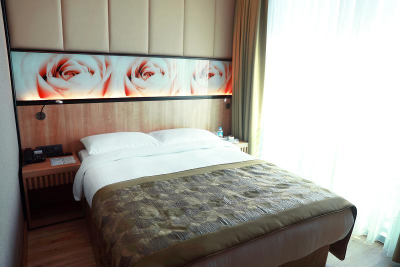 Radar Hotel Истанбул Екстериор снимка